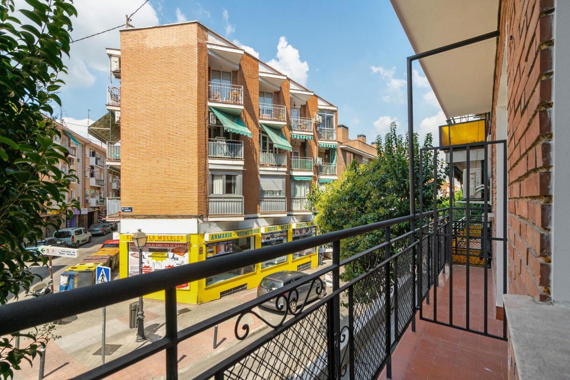 Madriver Apartamentos Reformados Con Parking Gratuito Εξωτερικό φωτογραφία